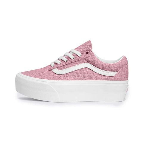 Tenis casuales mujer con textura lisa y agujeta ajustable en empeine con plataforma de 4 cm. y suela antiderrapante. Acabado Gamuza 648-54