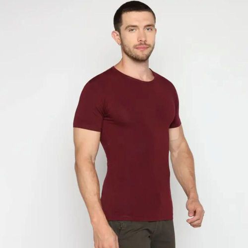 Playera de licra color vino