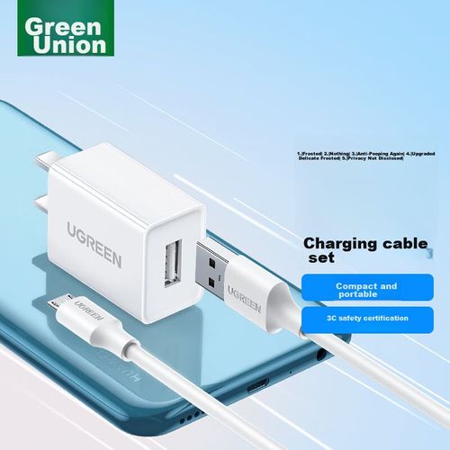 Cargador UGREEN con cable de datos MicroUSB