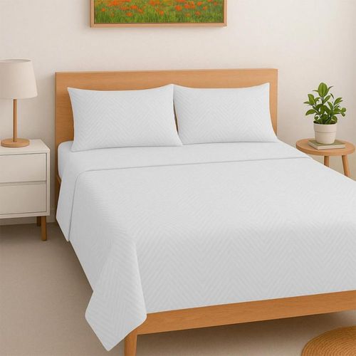 Juego De Sábanas Matrimonial 100% Microfibra Suave Pierre Cardin Blanco Zigzag