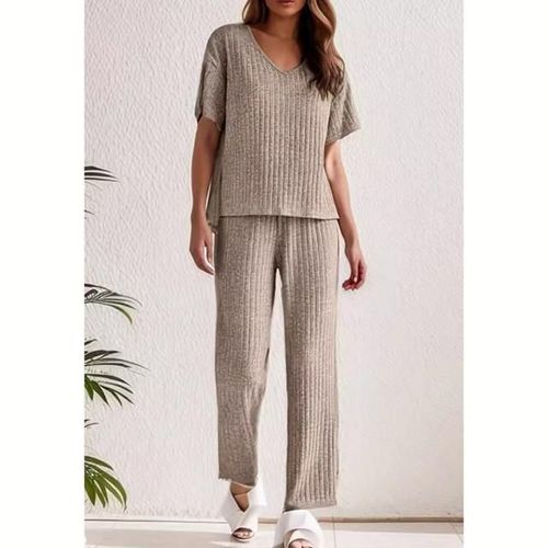 Pijama moderna para mujer de dos piezas acanalado tejido de poliester color marron, HOGAWAY