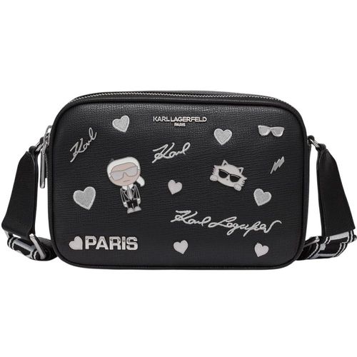 Bolsa crossbody negra con logos metálicos y letras bordados, marca Karl Lagerfeld paris