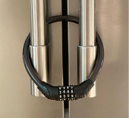 Urban August - Cerradura de refrigerador para niños y adultos, cerradura de refrigerador con código de 4 dígitos para refrigerad