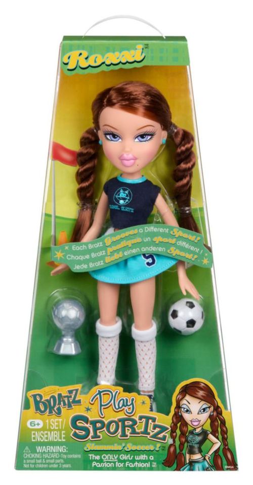Muñeca de moda Bratz Play Sportz Roxxi con accesorios, fútbol