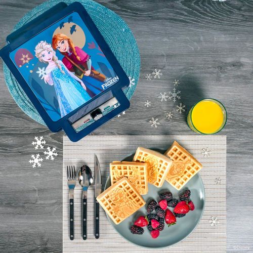 Waffle Deluxe de Elsa, Anna y Olaf de Uncanny Brands Disney Frozen: Tus personajes favoritos de Frozen en tus waffles