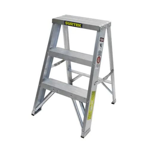 Escalera tipo taburete de aluminio con 2 peldaños