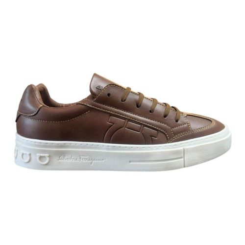 Tenis Ferragamo Gancio Café Caramelo