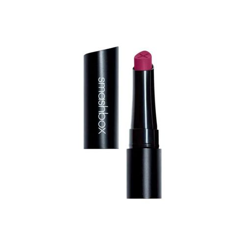 Lápiz labial Lets gojin Smashbox cremoso con acabado mate color morado