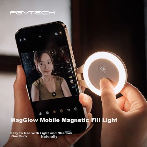 Luz de relleno PGYTECH Magsafe para iPhone 17 tricolor negra