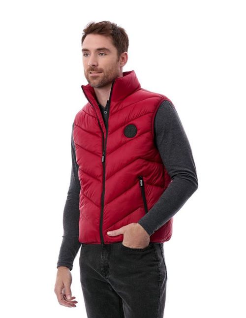 CHALECO BUFFALO DAVID BITTON CAPITONADO CON ESCUDO ROJO