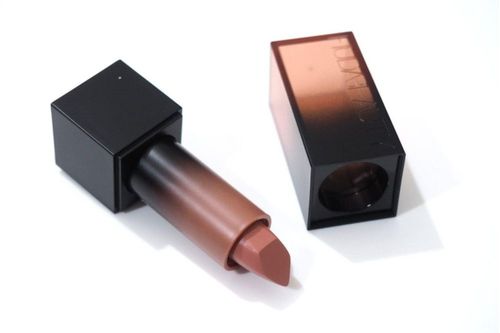 Labial Huda Power Bullet Cream Glow Hidratante Amore