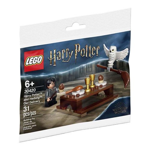 Juguete LEGO Harry Potter Hedwig Owl que se entrega con 27 piezas