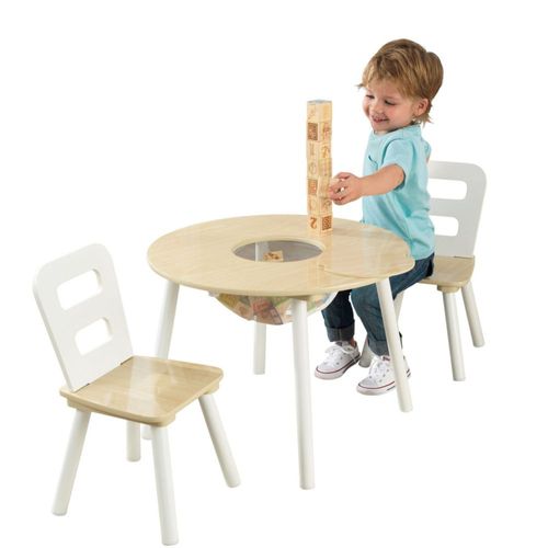 Mesa redonda de madera KidKraft y 2 sillas con almacenamiento central