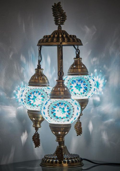 Lámpara de mesa DEMMEX 53 cm de vidrio mosaico azul cielo y blanco
