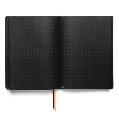 Cuaderno Notsu B5 de Papel Negro con Punteado