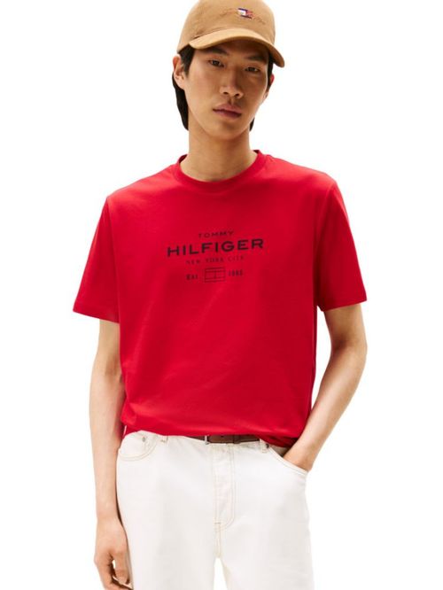 Camiseta de hombre Tommy Hilfiger Roja Media con estampado gráfico