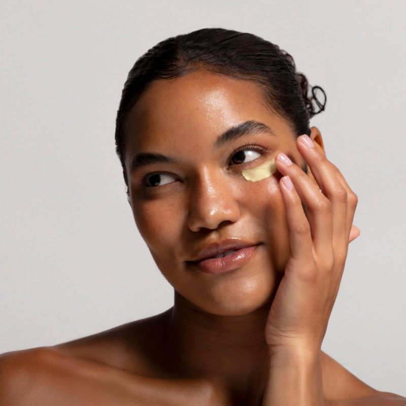 Tratamiento para el contorno de ojos Cosmette Skincare 15 ml con niacinamida
