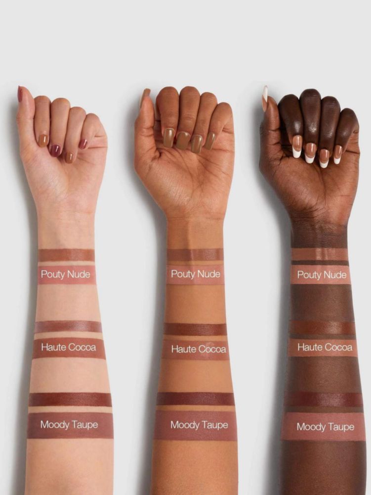 Lápiz delineador de labios SHEGLAM 3 en 1 Moody Taupe – Labial y Brillo