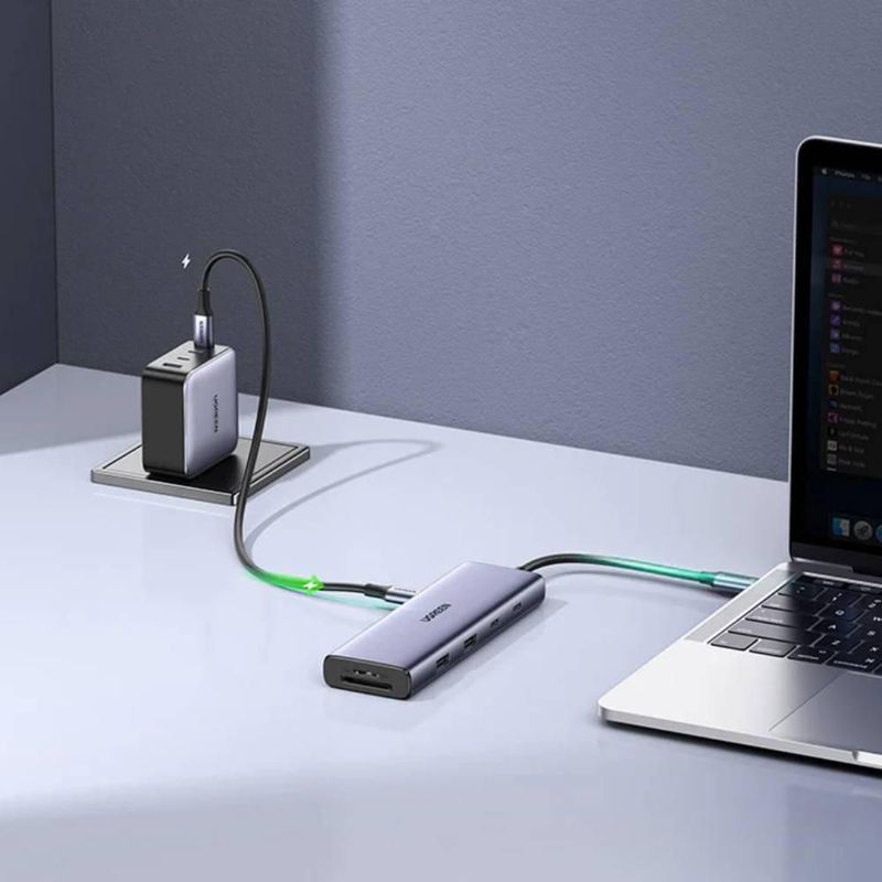 HUB 9 en 1 UGREEN 2 USB-A, 3 USB-C, 1 HDMI 4K/60hz, SD/TFT y Ethernet