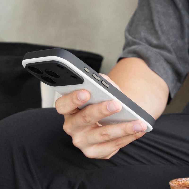 Funda para iphone 17 pro active native union