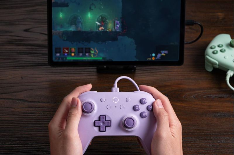 Controlador con cable 8Bitdo Ultimate 2C Hall Effect Purple