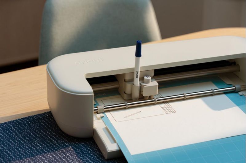 KIT PLOTTER DE CORTE CRICUT EXPLORE 5 DELUXE PERLA 2012368