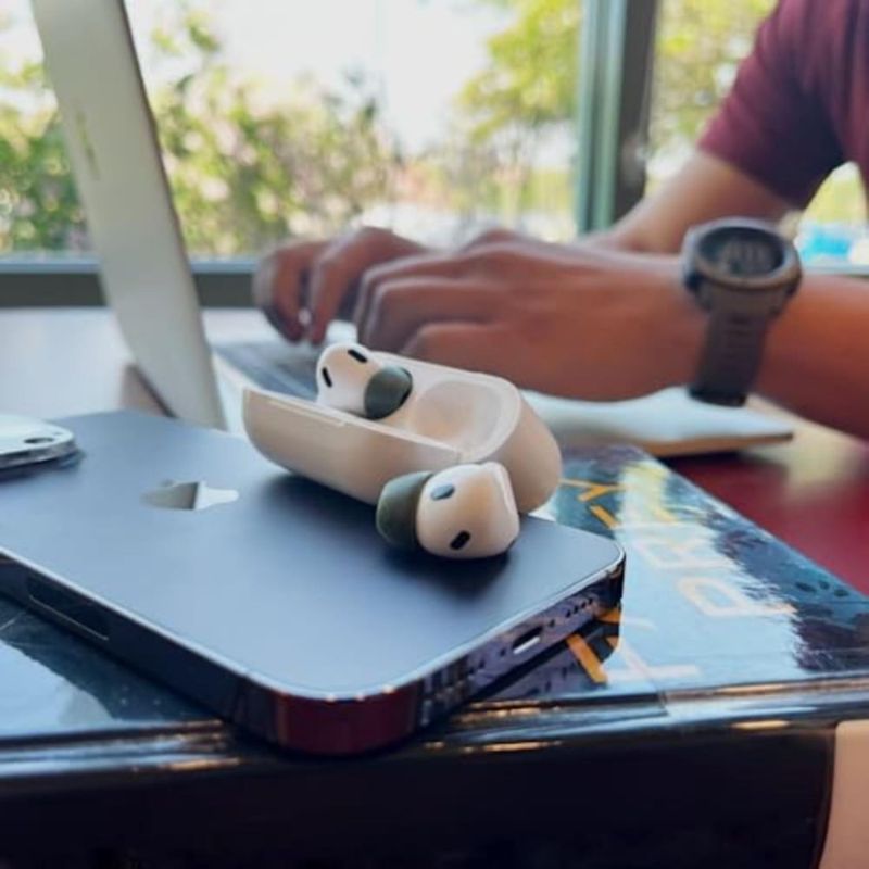 Puntas de espuma de memoria COMPLY para AirPods Pro 1 y 2
