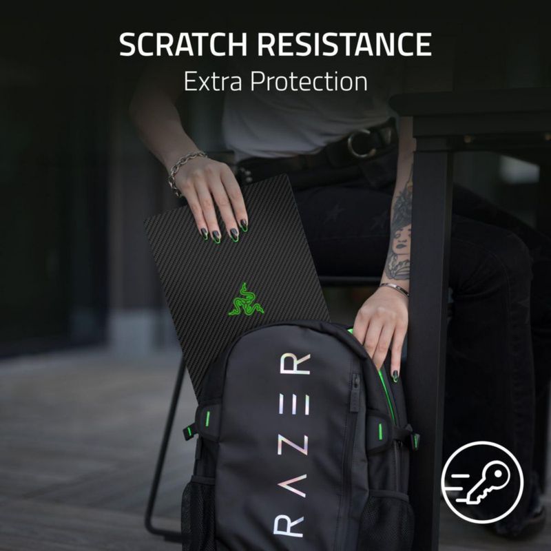 Funda Razer para iPhone 16 de vinilo con fibra de carbono
