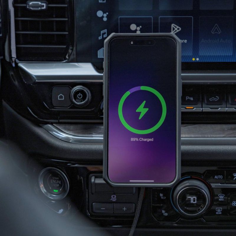 Cargador magnético inalámbrico para coche Rokform con soporte giratorio