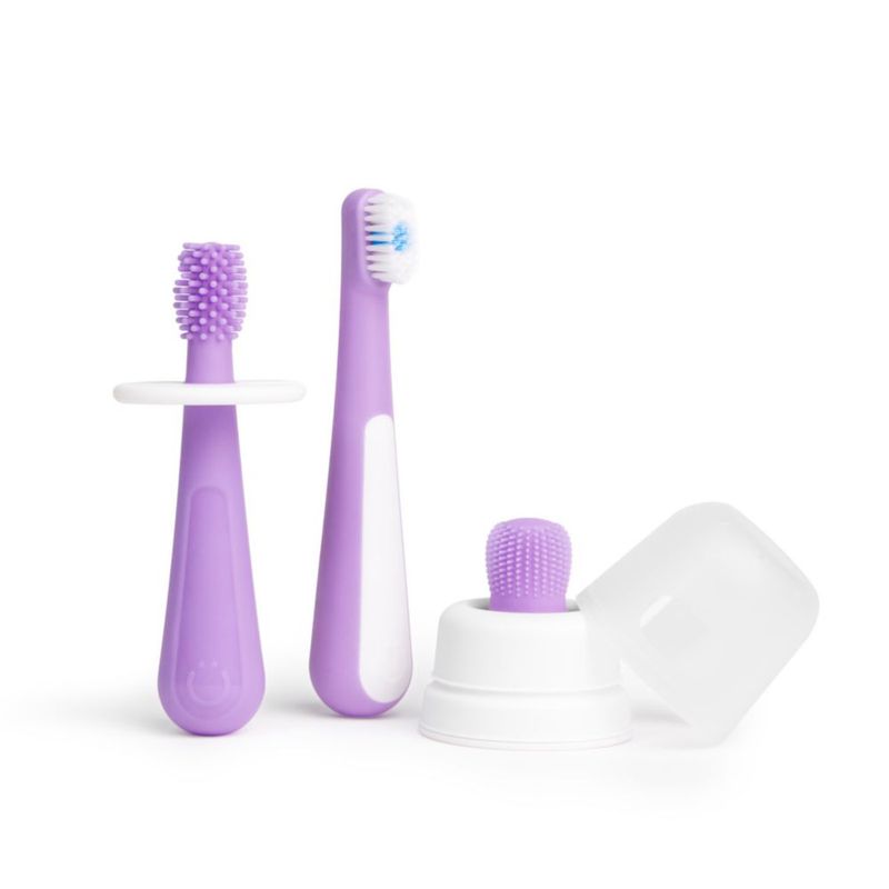Set de entrenamiento de cepillos de dientes Ubbi color púrpura de 3 etapas