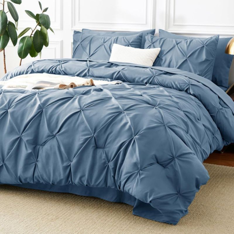 Juego de Edredón CozyLux King 7 piezas Azul grisáceo con detalle de pliegues pintados