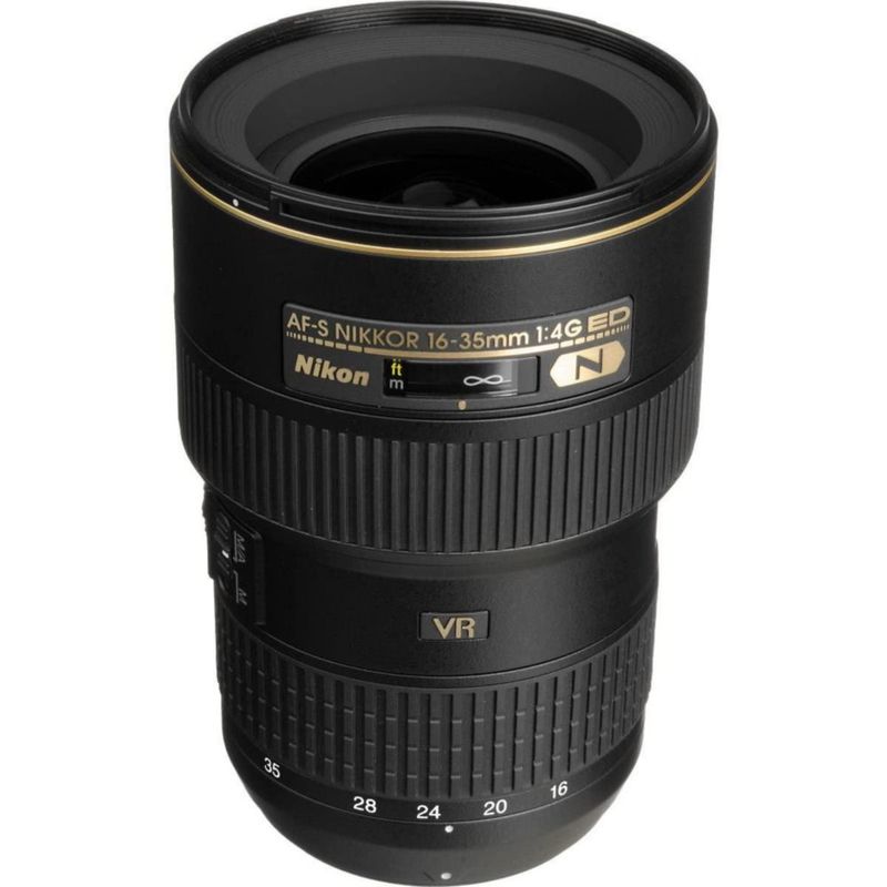 Objetivo Nikon 16-35mm f/4G ED AF‑S VR 680 g