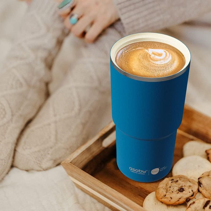 Taza de viaje asobu 620 ml con interior cerámico aislada
