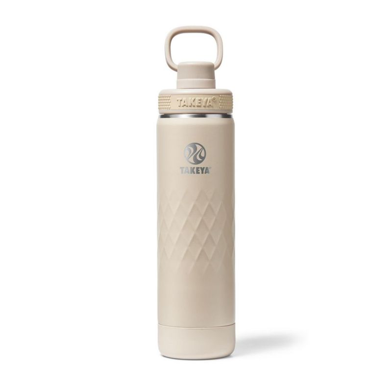 Botella de agua deportiva Takeya 620 ml con tapa de pico color almendra