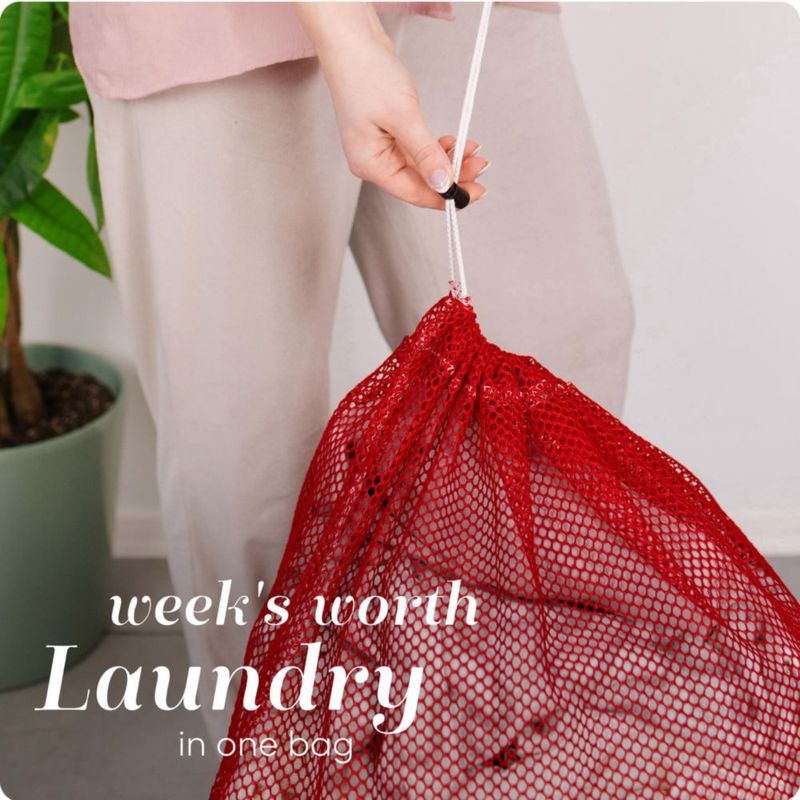 Bolsa de lavandería Handy Laundry 61 × 91 cm roja con cordón