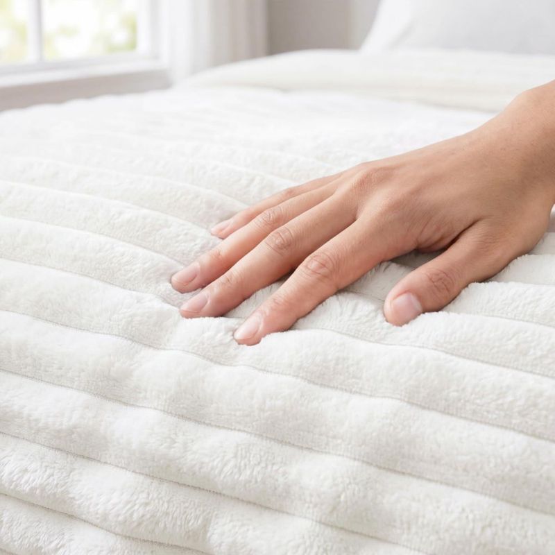 Manta Utopia Bedding 230 × 230 cm Blanco Roto – Talla Queen