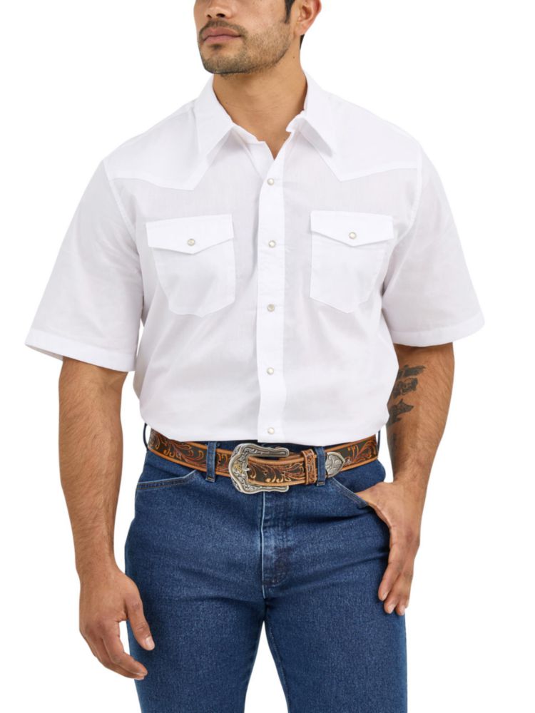 Camisa Wrangler para hombre estilo vaquero básico de manga corta con dos bolsillos y broches a presión – Blanca