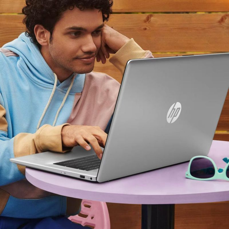 Portátil HP 173" i3‑N305 16 GB RAM 1 TB SSD Wi‑Fi 6