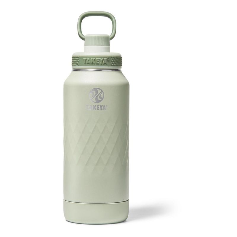 Botella de agua Takeya 950 ml con tapa de pico color eucalipto