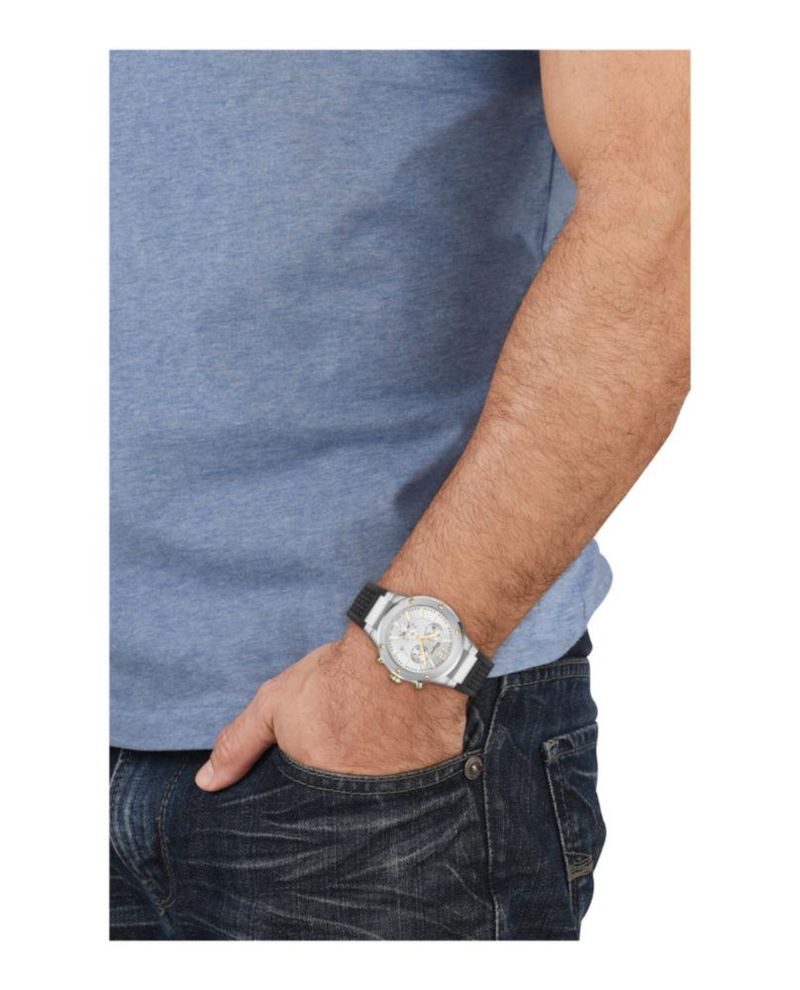 Reloj Salvatore Ferragamo 42 mm esfera plateada con correa negra