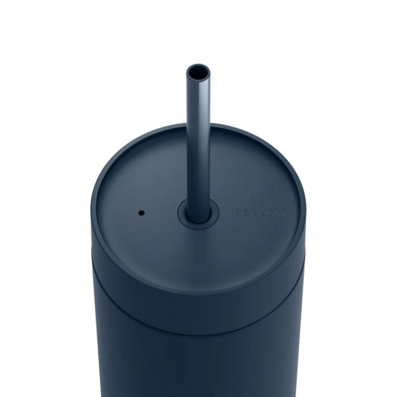 Vaso para Beber Fellow 591 ml con Tapa y Pajilla