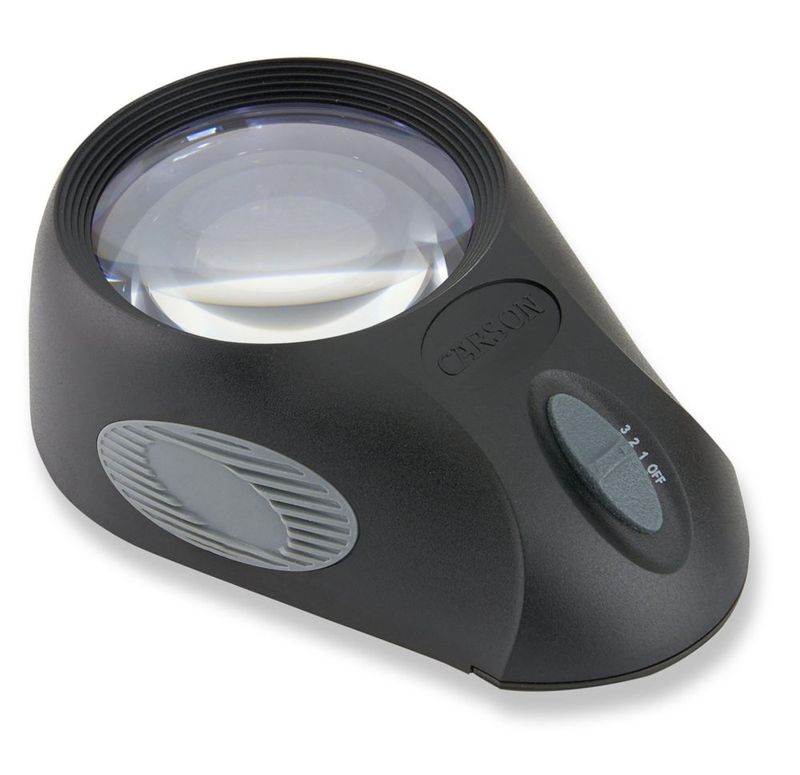 Lupa Carson LL-88 5x LED con 3 niveles de brillo