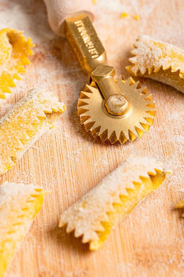 Cortador de Pasta LA GONDOLA 2 unidades de latón y madera