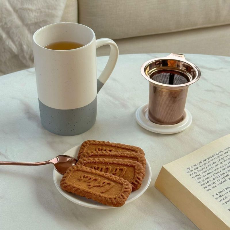 Taza de té MORA 355 ml con infusor cuchara y tapa