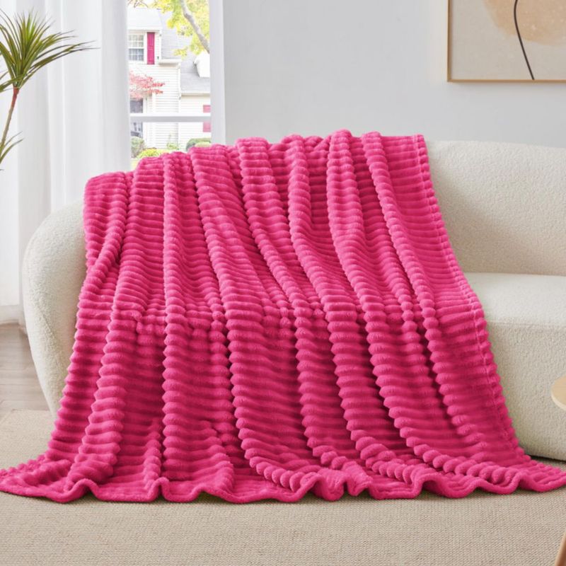 Manta BEDELITE Twin 152 cm Rosa Intenso de Forro Acanalado