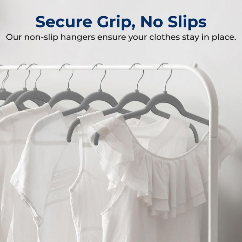 Perchas de ropa SereneLife paquete de 50 gris terciopelo
