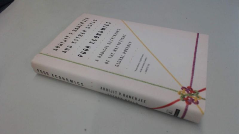 Libro Poor Economics (PublicAffairs)