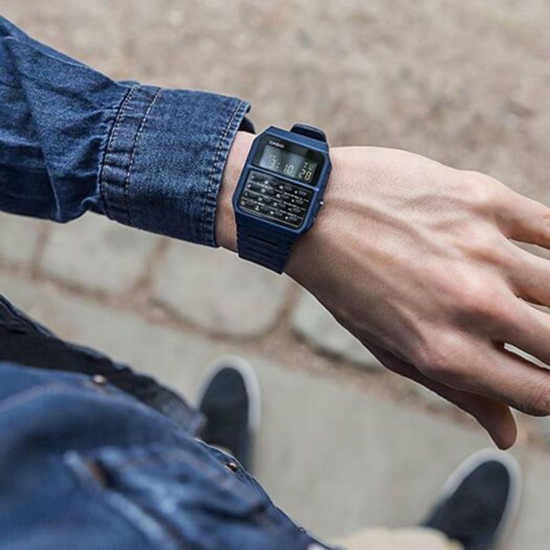Reloj digital Casio CA-53WF-2B azul de 34 mm