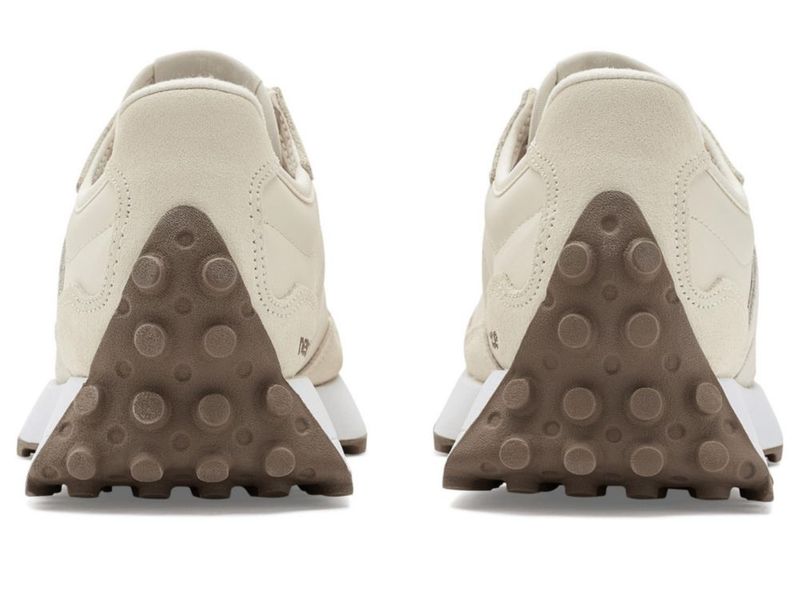 Zapatillas New Balance 327 Lino/Angora Talla 7 (Ancho Medio)