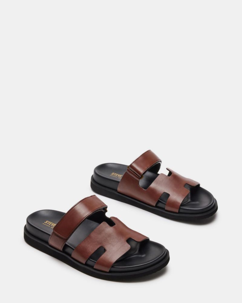 Sandalia Steve Madden de 25 cm de cuero gamuza color marrón